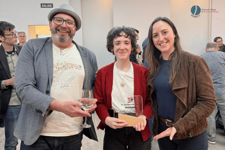 ALUCEM celebra o seu 30 aniversario recoñecendo o traballo conxunto en favor das persoas con Esclerose Múltiple