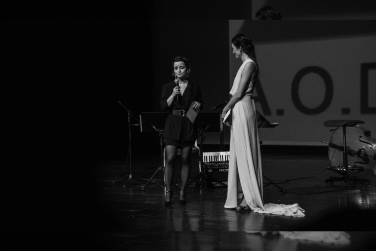 Ourense enche o Teatro Principal para apoiar a Esclerose Múltiple